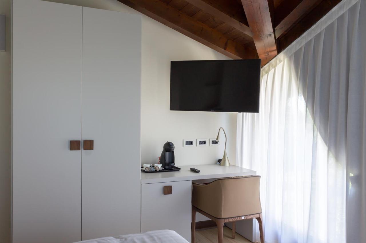 Crystal Luxury House Hotel Fiume Veneto Екстериор снимка