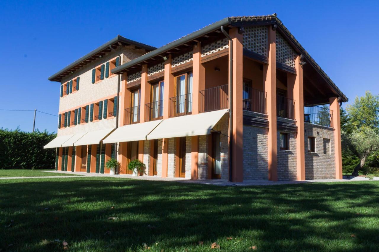 Crystal Luxury House Hotel Fiume Veneto Екстериор снимка